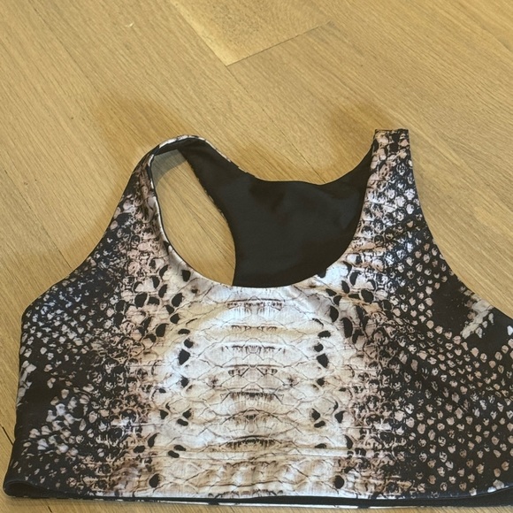 Patterned Terez workout set - Picture 3 of 3